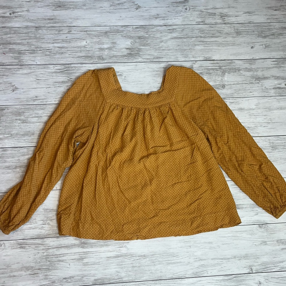 Universal Thread Mustard Top Size Medium